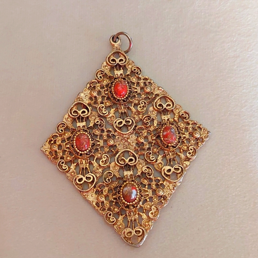 Vintage Pendant - Ornate Goldtone Etruscan-style Filigree Red Confetti Stones